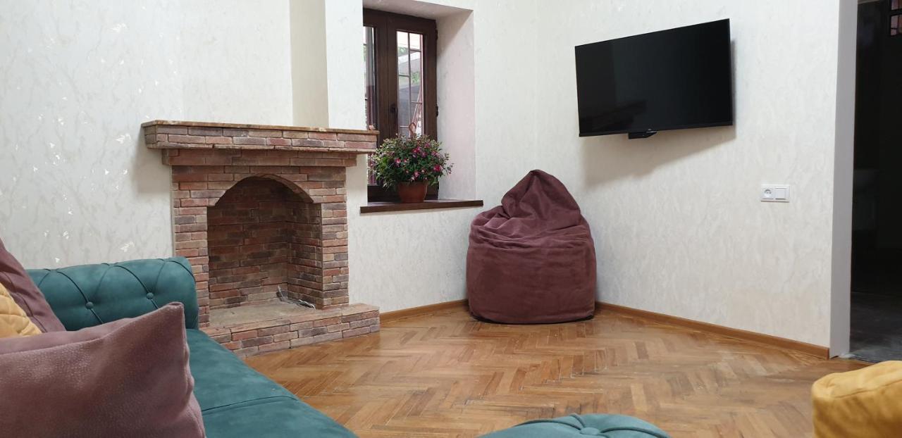 تبليسي Lalis Apartment المظهر الخارجي الصورة
